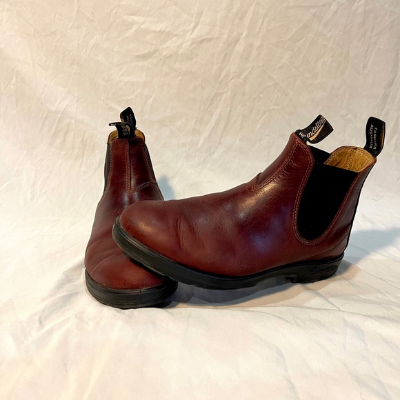 Men’s Blundstone boots. - Picture 3 of 5